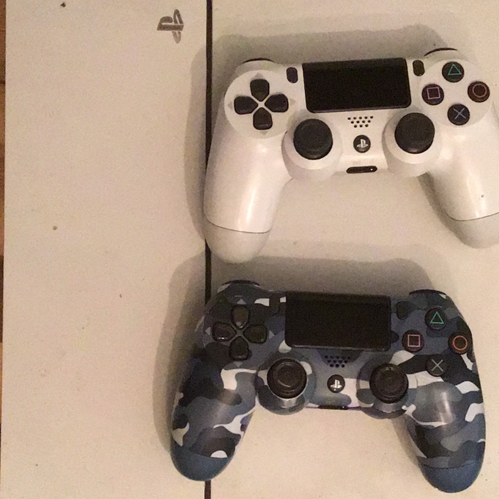PS4